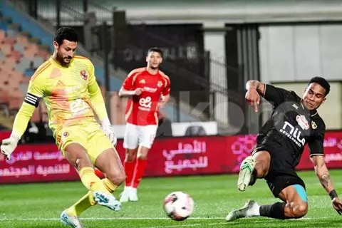 دونجا يهدد والشناوي يتصدى في قمة الأهلي والزمالك (فيديو)